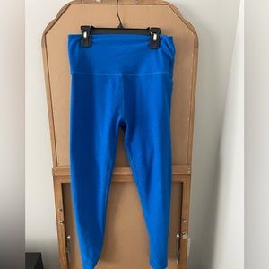 Beyond Yoga “Caught in the midi” Large Blue space dye 7/8 length leggings
